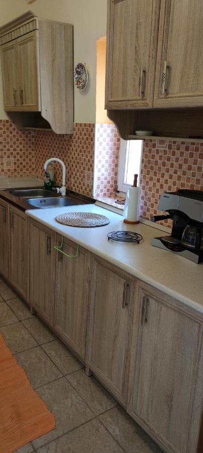 Orsi Apartman / Vendeghaz Кечкемет Экстерьер фото
