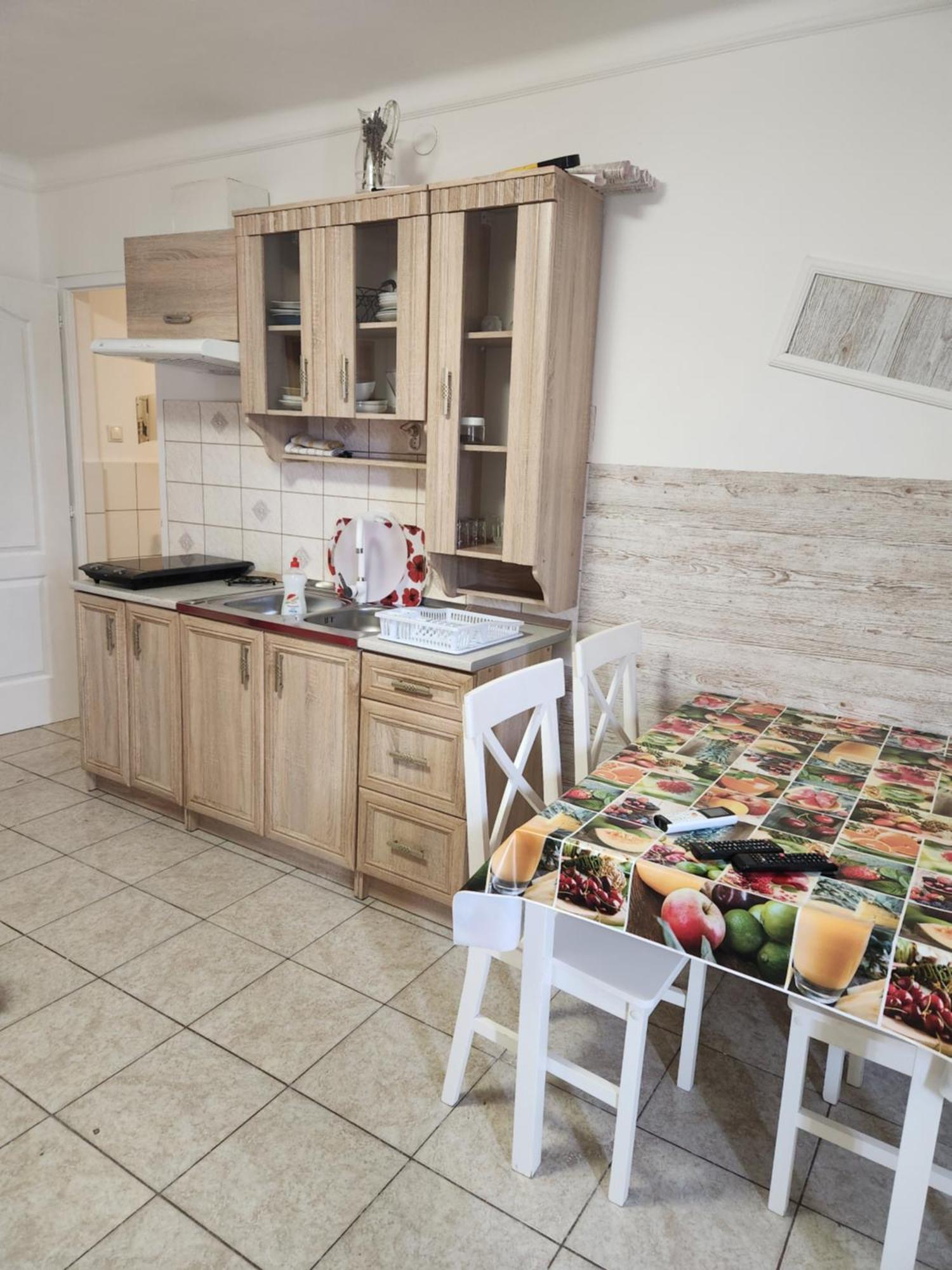 Orsi Apartman / Vendeghaz Кечкемет Экстерьер фото